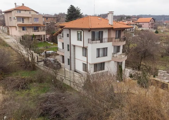 View Луксозна вила Варна